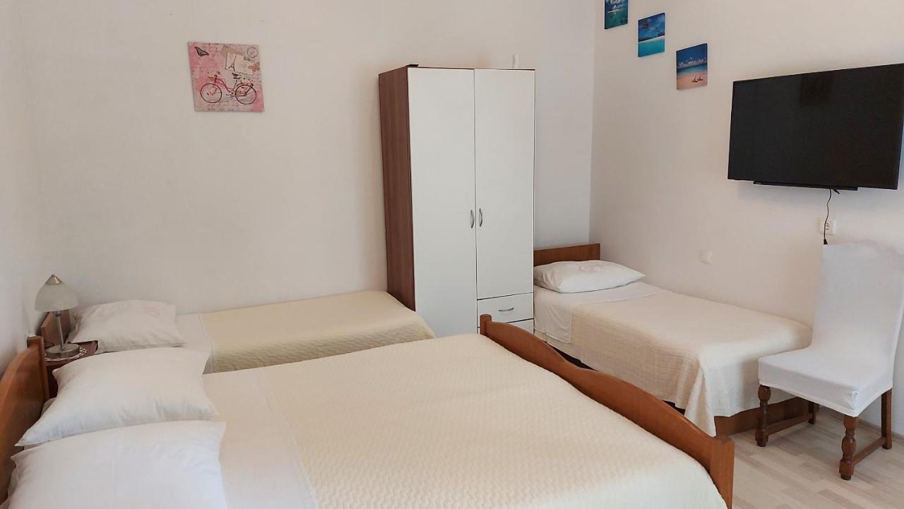 Apartment Jerolima Dugi Rat Buitenkant foto