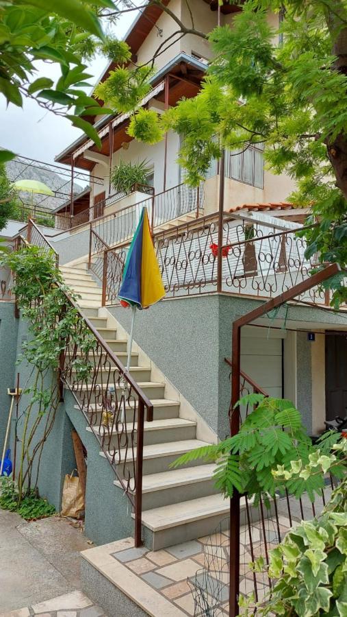 Apartment Jerolima Dugi Rat Buitenkant foto